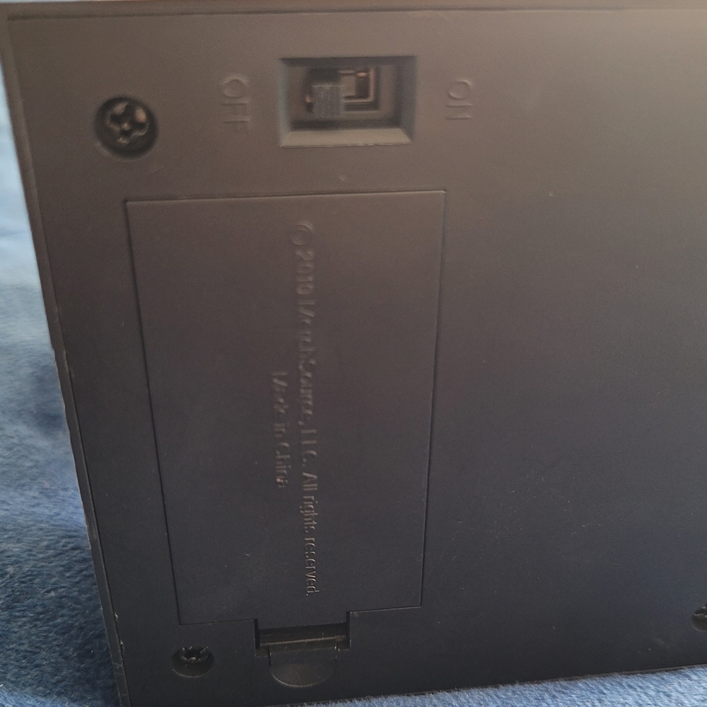 Rotating Photo Cube with Stand, Battery Powered. - Picture 4 of 6